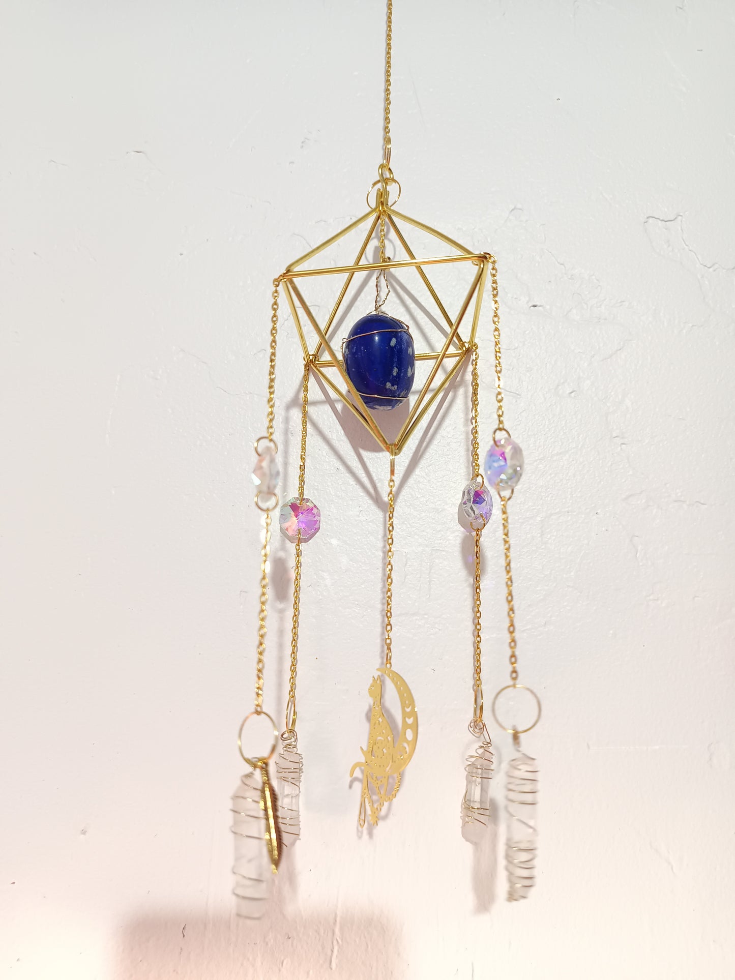 Attrape-Soleil en Lapis-Lazuli & Cristal de Roche – Création artisanale pour une énergie sacrée et lumineuse