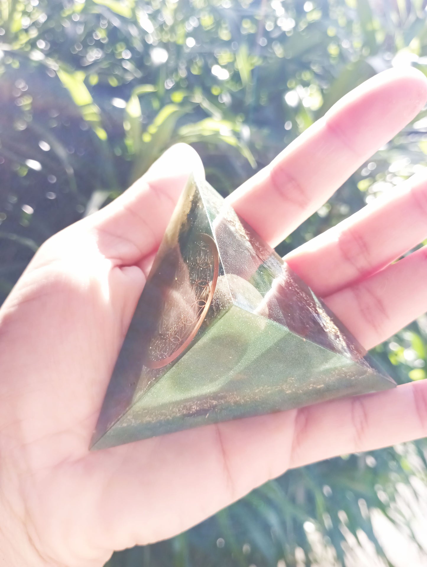 Orgonite pyramide Labradorite